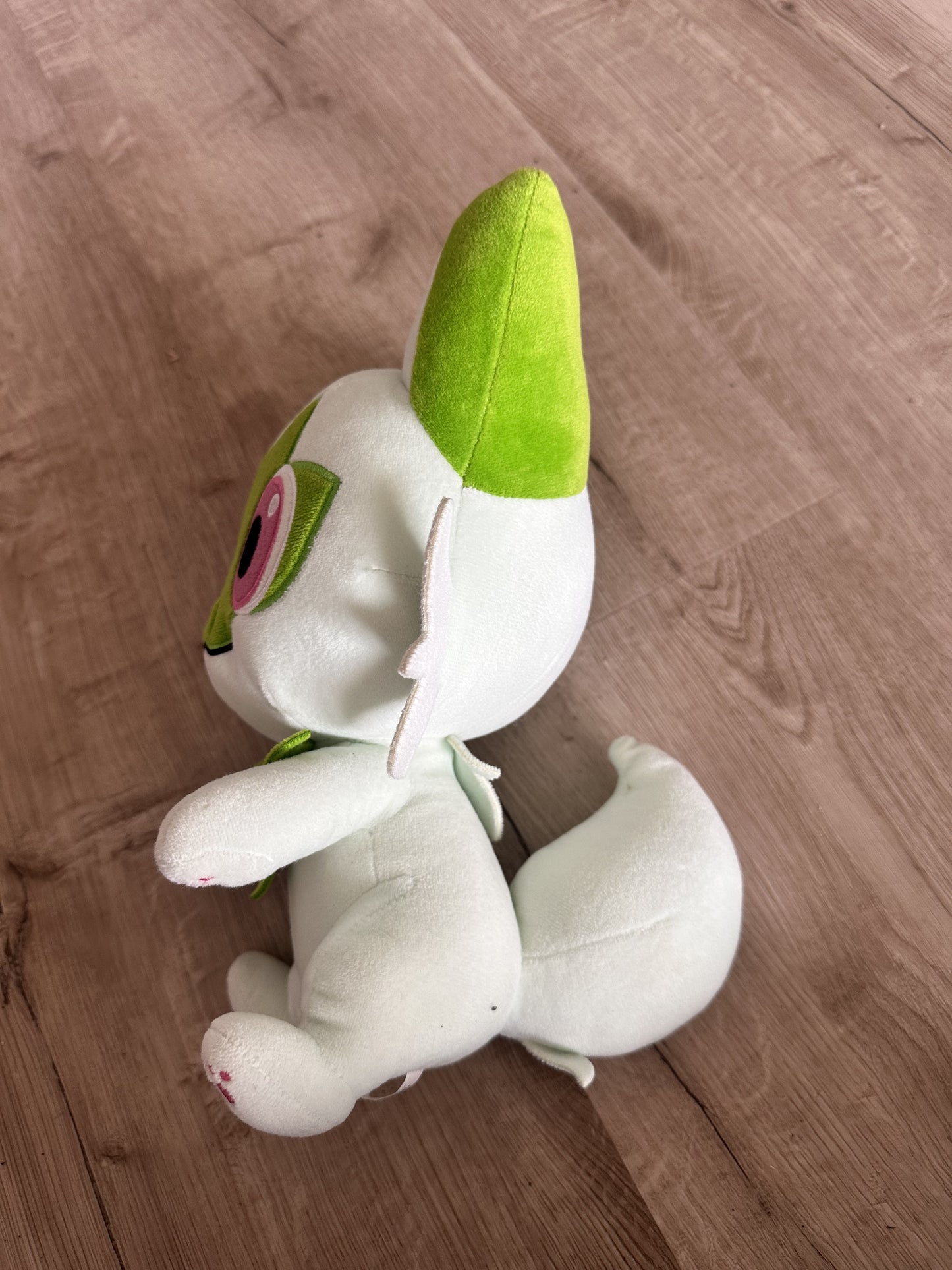 Pokémon Plüschtier Sprigatito – Plüsch, Original Japan Import | Jungcards