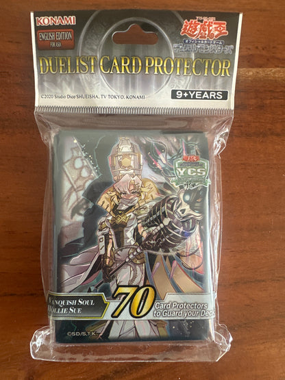 Yu-Gi-Oh! OCG Vanquish Soul Hollie Sue Card Sleeves (70)