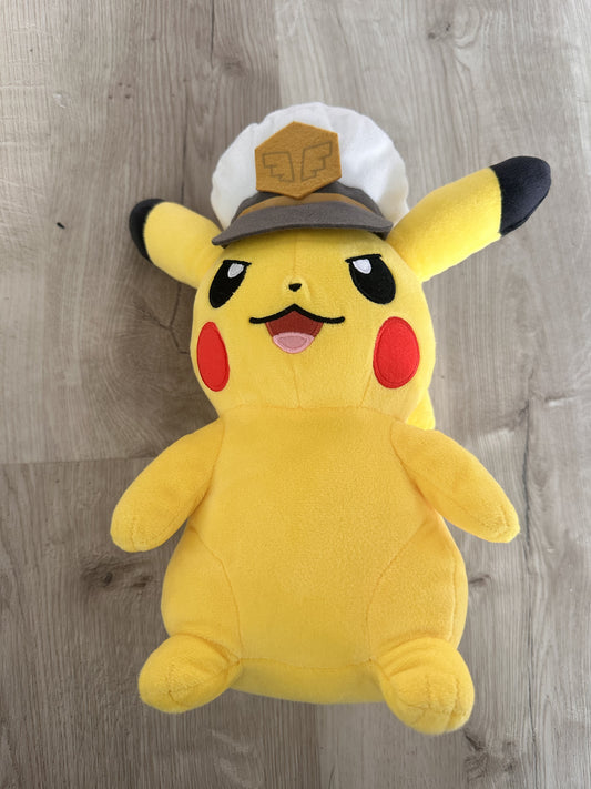 Pokémon Plüschtier Pikachu (mit weißer Mütze) – Plüsch, Original Japan Import | Jungcards