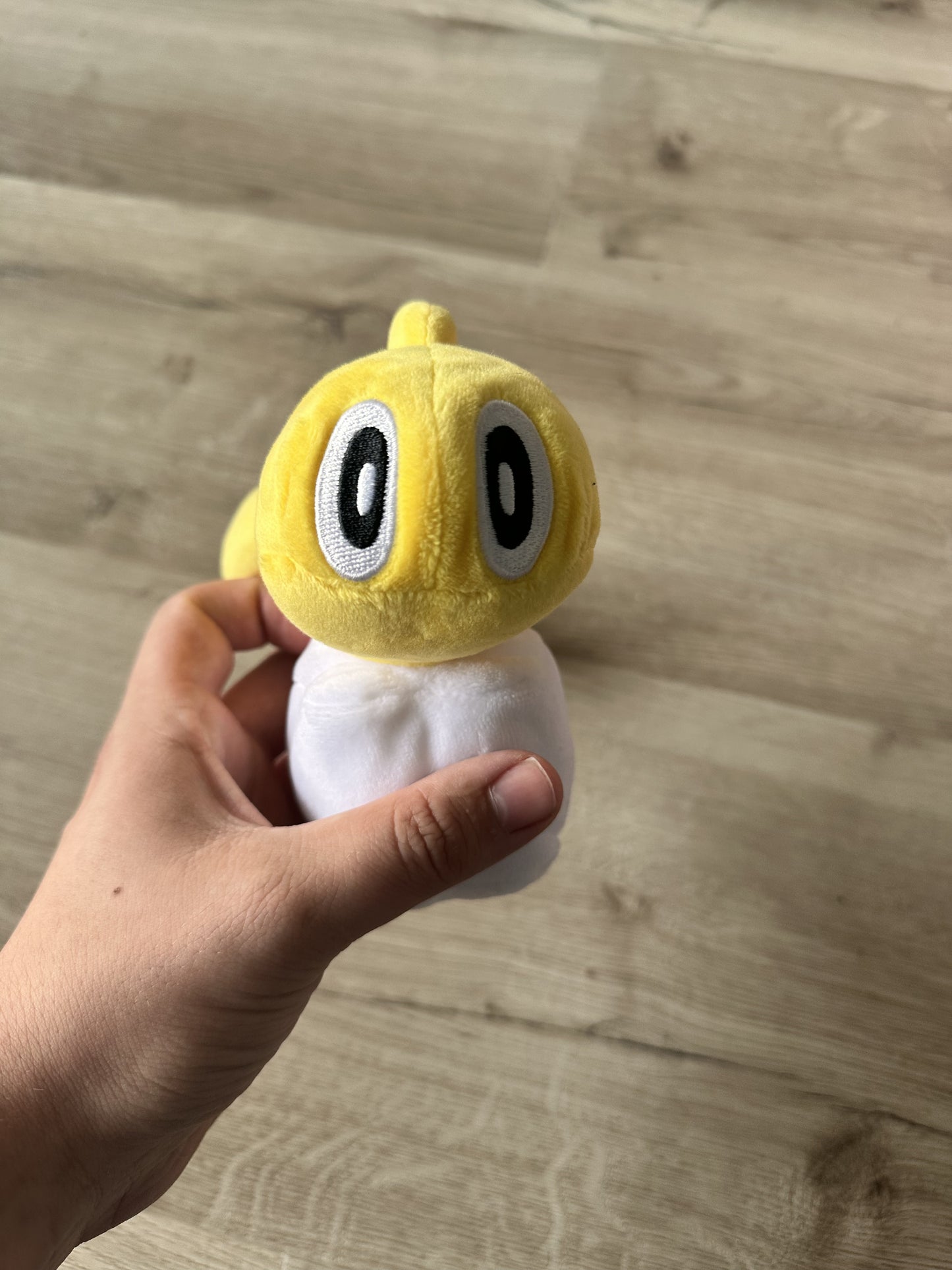 Pokémon Plüschtier Nigiragi (gelb) – Plüsch, Original Japan Import | Jungcards