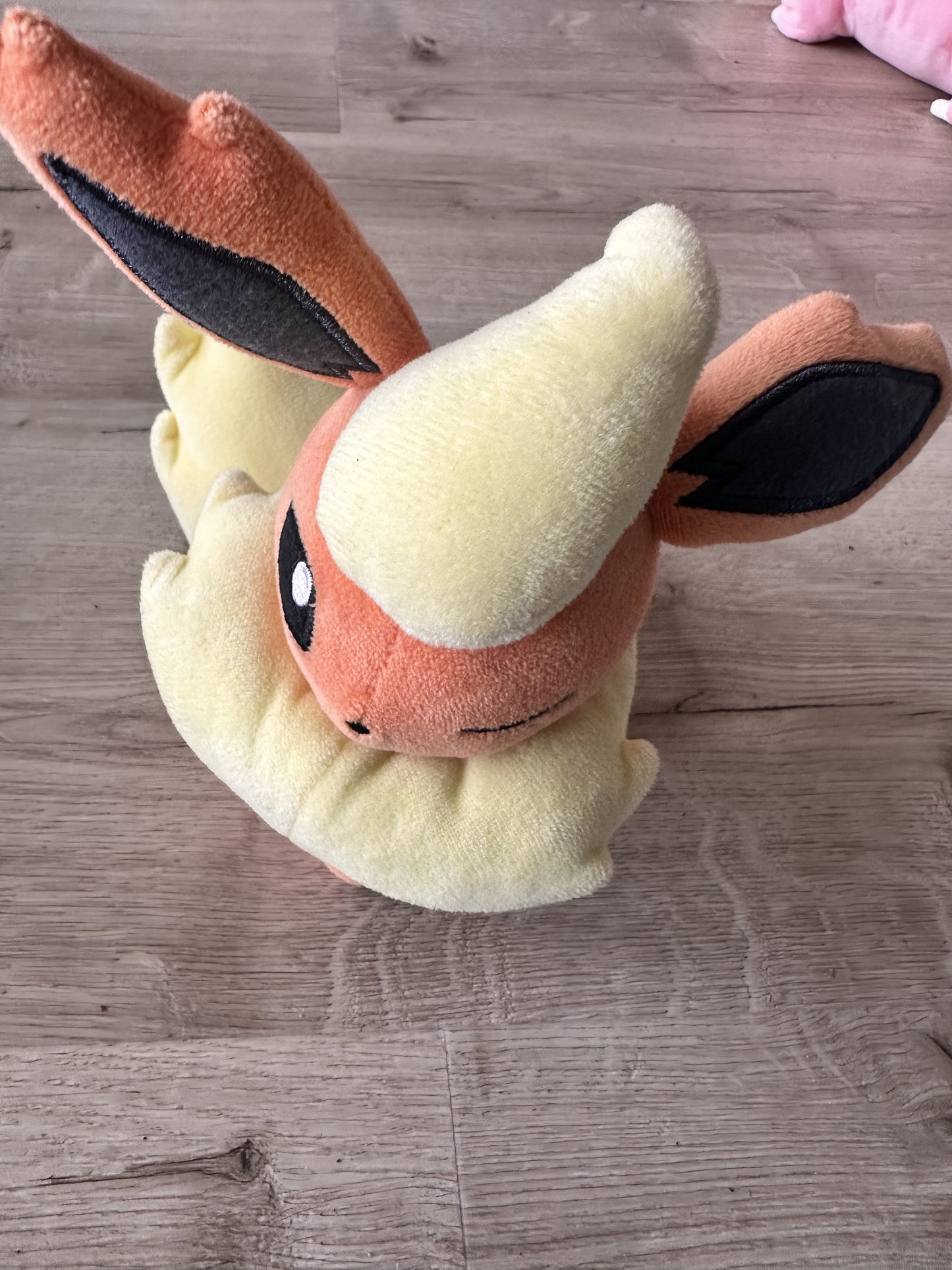 Pokémon Plüschtier Flareon – Plüsch, Original Japan Import | Jungcards