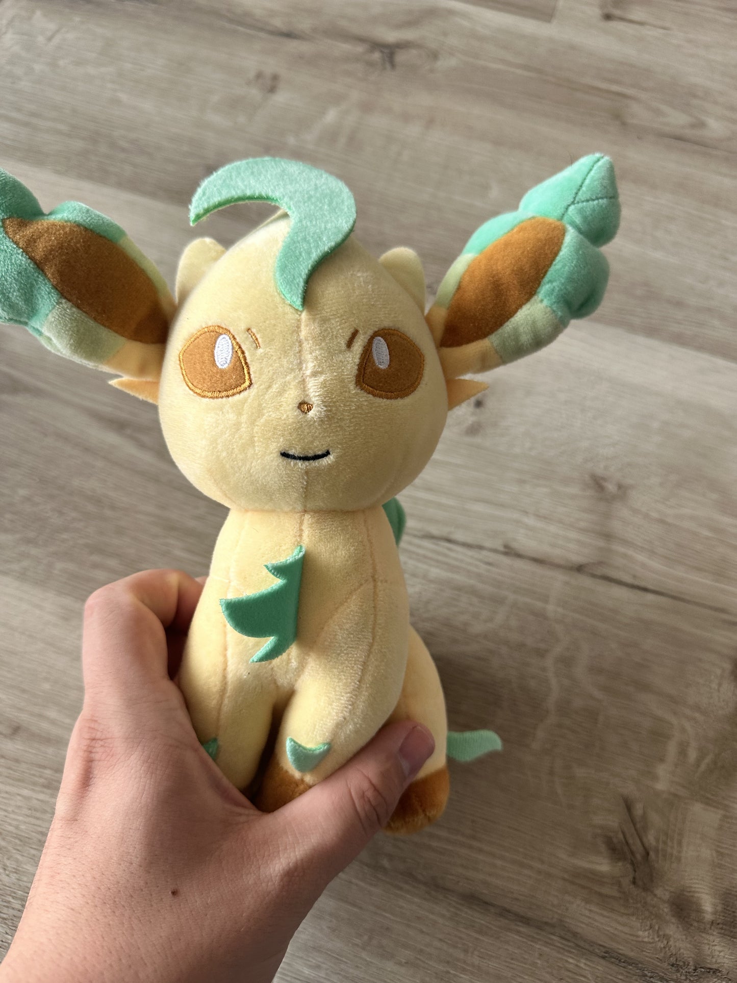 Pokémon Plüschtier Leafeon – Plüsch, Original Japan Import | Jungcards