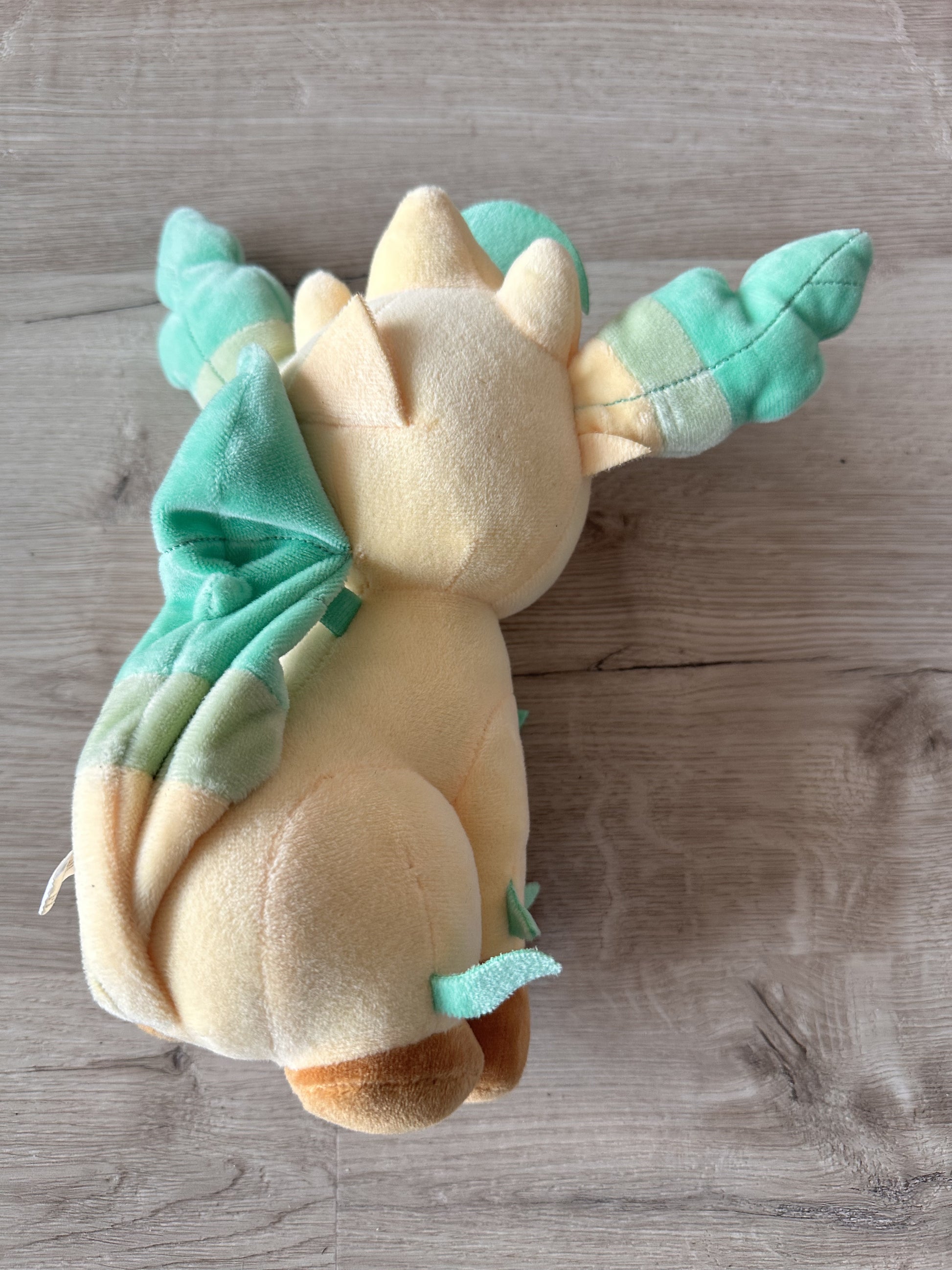 Pokémon Plüschtier Leafeon – Plüsch, Original Japan Import | Jungcards
