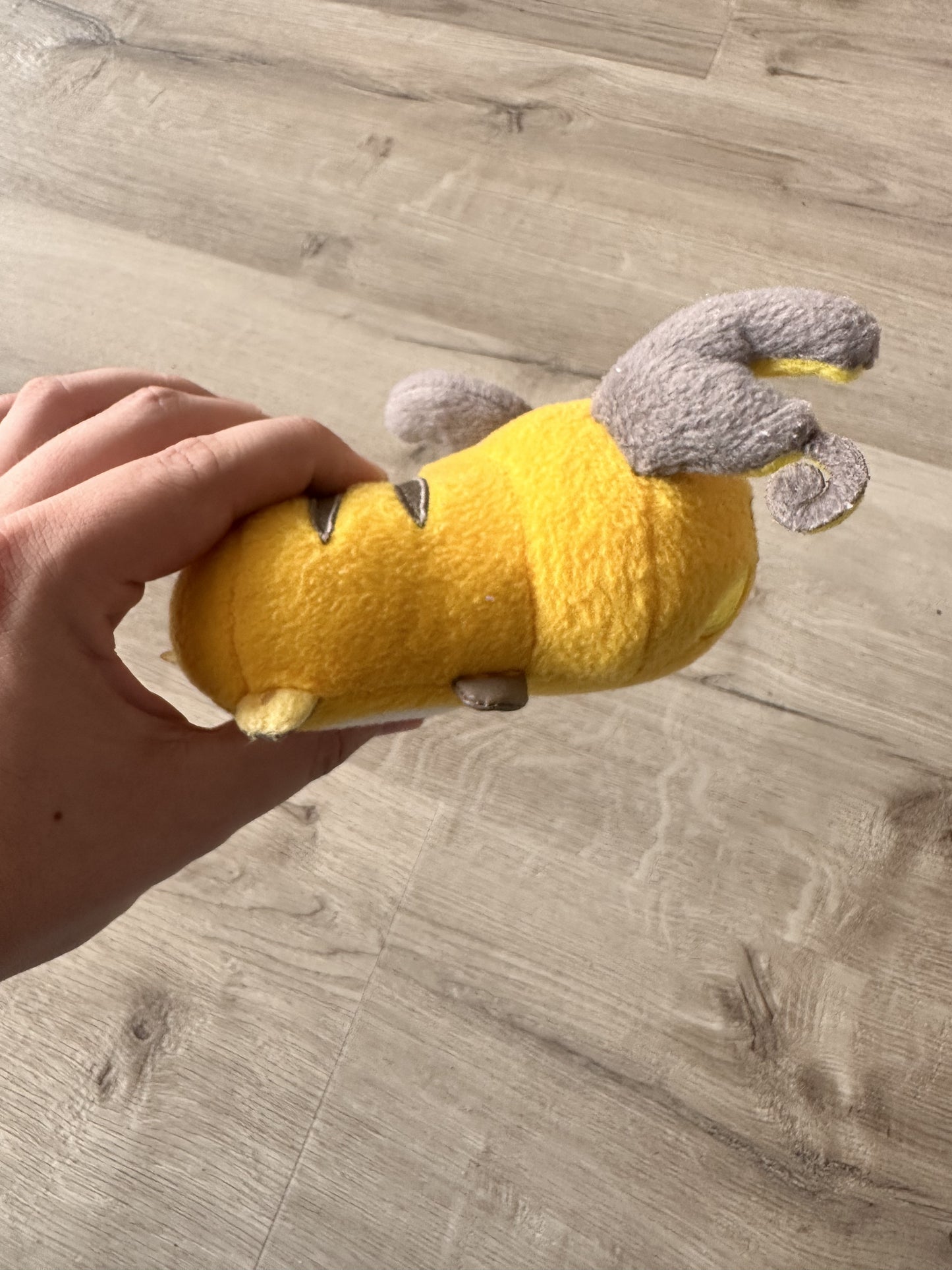 Pokémon Plüschtier Raichu – Plüsch, Original Japan Import | Jungcards