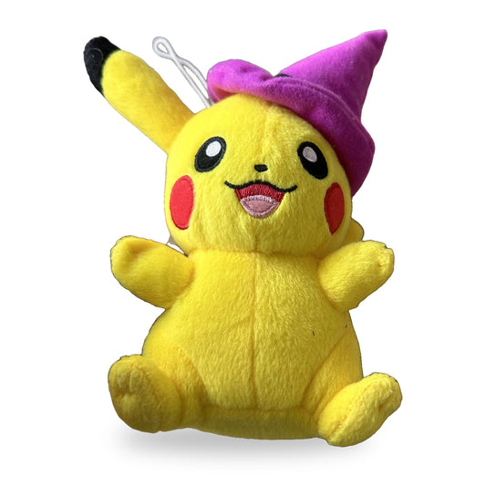 Pikachu mit Partyhut Pokemon Pluesch Sammelfigur weisser Hintergrund