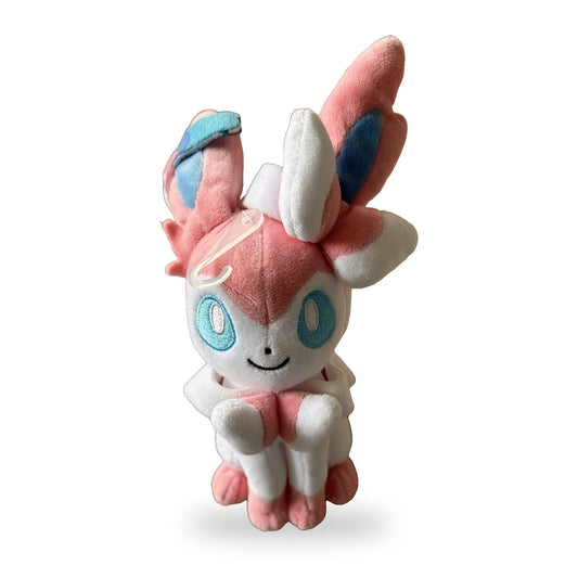 Sylveon Pokemon Pluesch Sammelfigur weisser Hintergrund